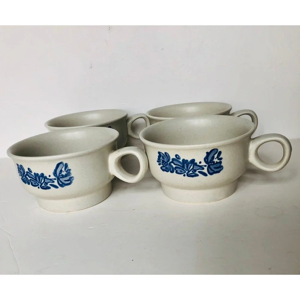 VINTAGE PFALTZGRAFF YORKTOWNE FLAT CUPS 4 PC. COFFE/TEA STONE MUGS